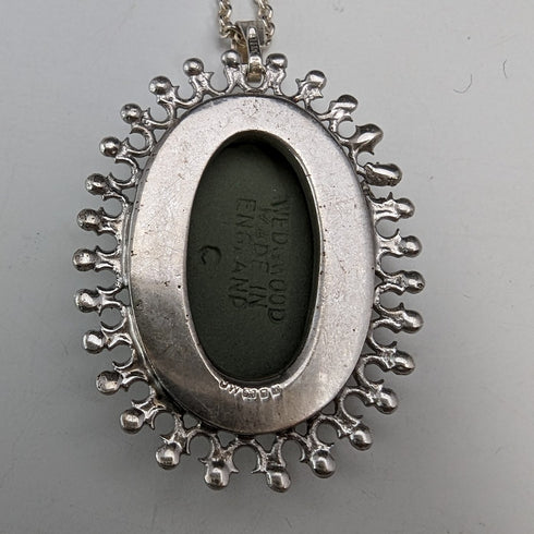 1978 British Vintage Wedgwood Sterling Silver & Green Jasper Pendant Necklace